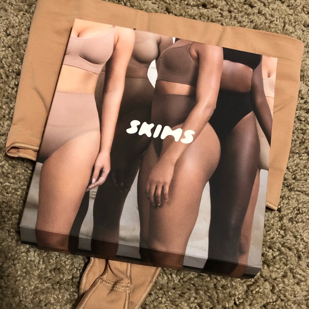❌❌SOLD❌❌Skims shapewear